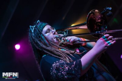 Sara 'Mama Bone' Phillips - David Lee / Gypsyshooter