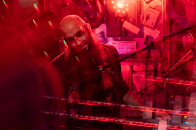 Sky White - Freekbass - Photo credit: John Strojny