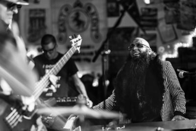 Michael Lyn Bryant & Sky White - Freekbass - Photo credit: John StrojnyFreekbass - Photo credit: John Strojny