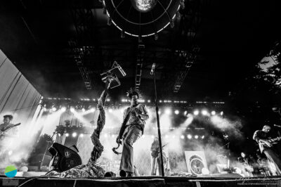 Young the Giant. 📷: Stephanie Savoia Photography