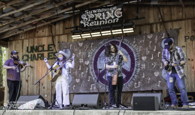 Colby T. Helms and the Virginia Creepers. π·: David Lee