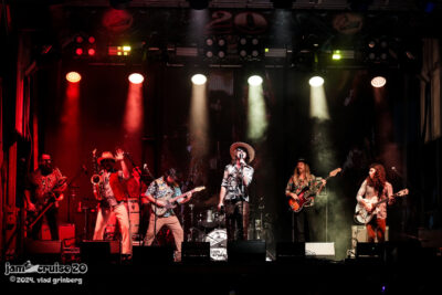 Diggin Dirt - Jam Cruise 20. 📸: Vlad Grinberg