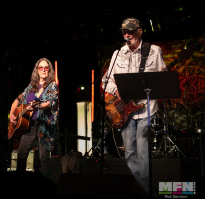 Quartermoon. π·: Rick Davidson