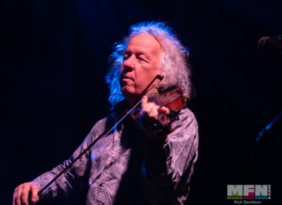 Tim Carbone (Railroad Earth) π·: Rick Davidson