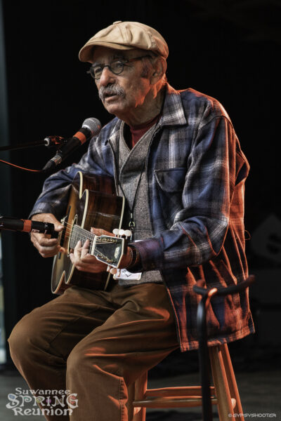 Roy Book Binder π·: David Lee