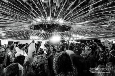 Black & White Lounge - Jam Cruise 20. 📸: Scout It Out Media