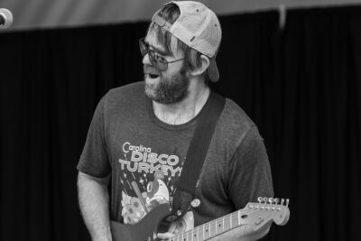 Sam Robinson - Marvelous Funkshun. 📸: steel.string.photo