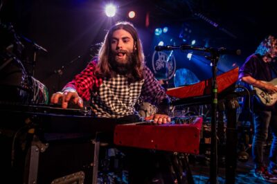 Jeremy Kaplan - Dogs in a Pile - Charleston Pour House. 📸: @nickspicks710