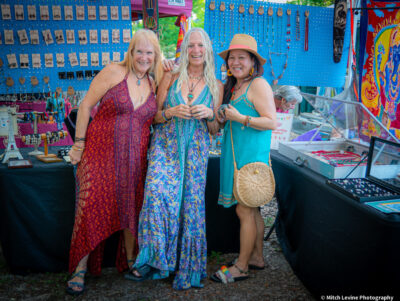 Lovely ladies - Sunshine Get Down '24. 📸: Mitch Levine Photography