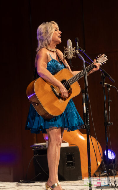 Rhonda Vincent 📸: Rick Davidson