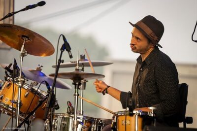 Paul Gladstone - Snozzberries. 📸: @ringofarr