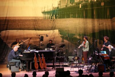 Bruce Hornsby & the Noisemakers. 📷: Mike Moran:Grateful Web