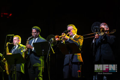 Lyle Lovett's Large Band 📸:Rick Davidson