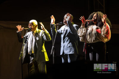 Large Band 📸:Rick Davidson