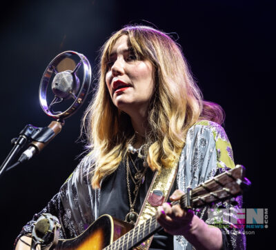 Molly Tuttle. 📸: Rick Davidson