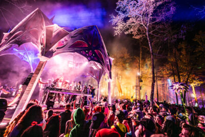 Ofteasy - Suwannee Hulaween '24. 📸: Tara Gracer Foto