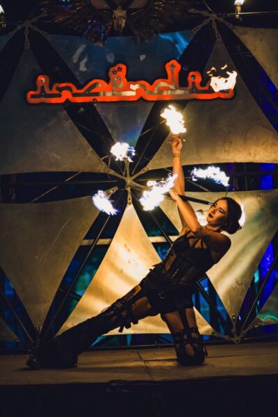 Incendia - Suwannee Hulaween '24. 📸: @VonRphoto