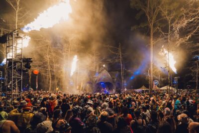 Suwannee Hulaween '24. 📸: @VonRphoto