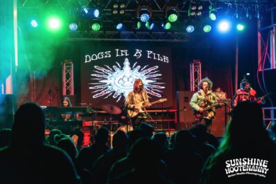 Dogs in a Pile - Sunshine Hootenanny '24. 📸: Brier Media Photography