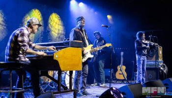 Donna the Buffalo ๐ธ: Rick Davidson