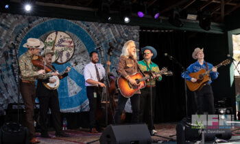Jim Lauderdale with the Po' Ramblin' Boys ๐ธ: Rick Davidson