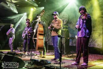 Kitchen Dwellers ๐ธ: David Lee