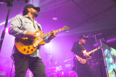 Chuck Magid & Daniel Heitz - Steeln' Peaches. 📸: Megan Shea
