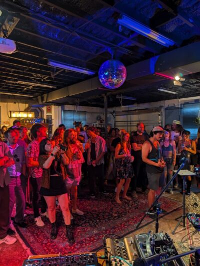 Suite E Studios. ๐ธ: Nicole Estima