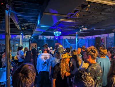 Zach Stafford with a well-deserved night off. ๐ธ: Nicole Estima