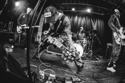 Have Gun Will Travel. 📸: Dave Decker