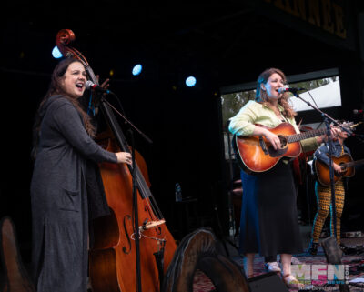 Vicki Vaughn and Celia Woodsmith π·: Rick Davidson