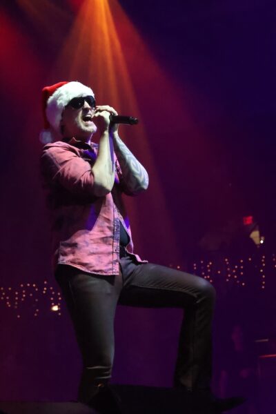 Jeff Gutt & - Stone Temple Pilots - Christmas Jam '25. 📸: Jerry Friend