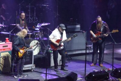 Mike Barnes - Warren Haynes & Friends - Xmas Jam '25. ๐ธ: Jerry Friend