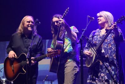 Warren Haynes, Grahame Lesh & Cary Fridley - Songbird Holler - Xmas Jam '25. ๐ธ: Jerry Friend