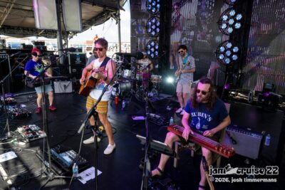 Fireside Collective - Jam Cruise 22. 📸: Joshua Timmermans