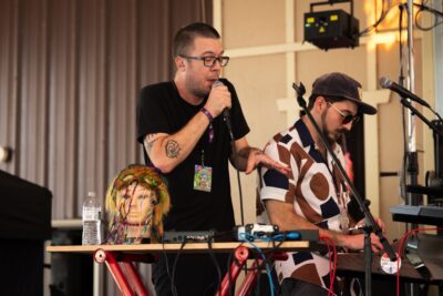 Mike Bryant & Kyle Sareyani - Brain Emoji - Whippersnap '26. 📸: FunkEyeMedia