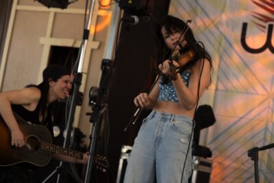 Arrie Bozeman & Dani Jaye - Tire Fire - Whippersnap '26. 📸: FunkEyeMedia